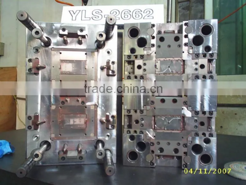 High Quality&Precision Auto Oil Pump Plastic Injection Mold-shenzhen