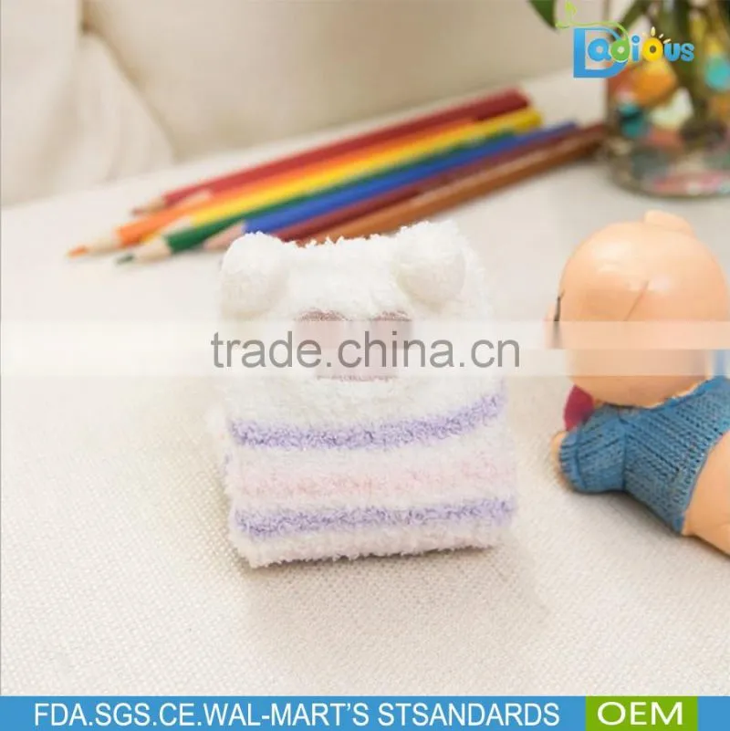 Wholesale Animal Shape 100% cotton soft touch thermal newborn baby socks with box packaging