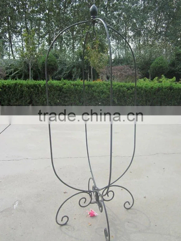 metal plant stand