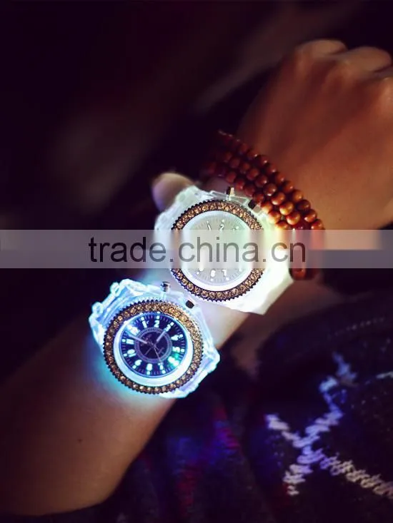 Stock wholesale 2015 new color led diamond watches fashion for men women Teenagers silicone plastic electronic watch