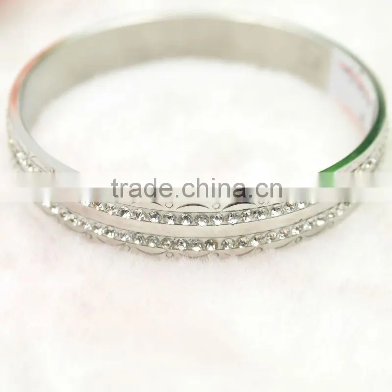 Stainless Steel Bangle with Jewelry