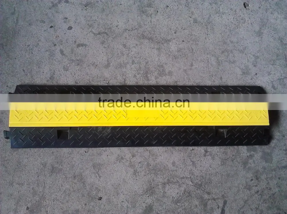 Lower Factoty Price 1000*245*45mm Soft Flexible 2 channels Rubber cable protector ramp