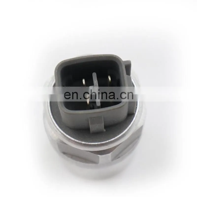 Speed Sensor For Mitsubishi Canter Car Parts MR750084 MK421137