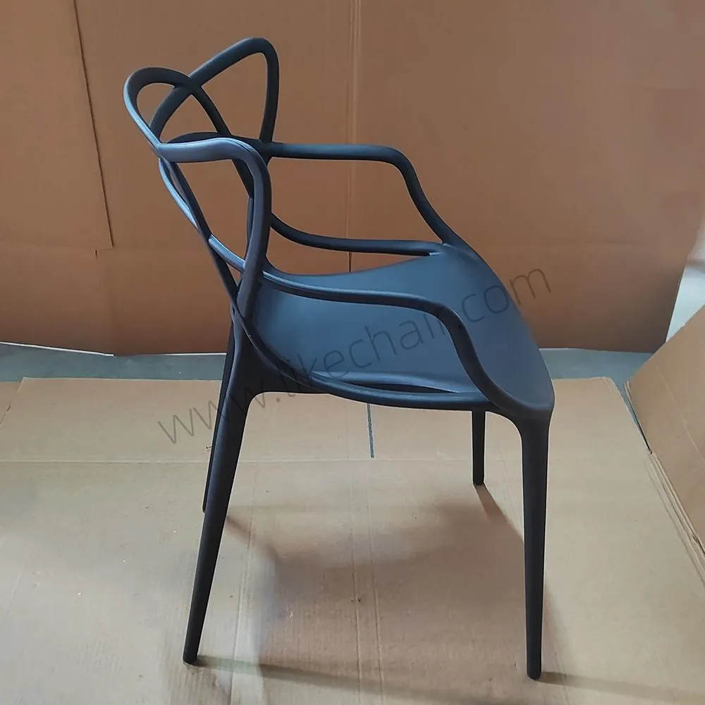 Plastic-chair9.jpg.webp