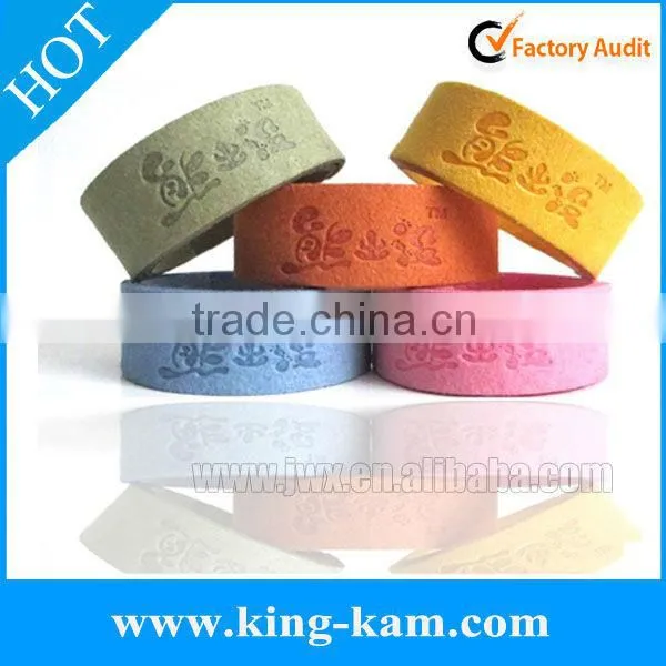 glow in the dark silicone wristbands