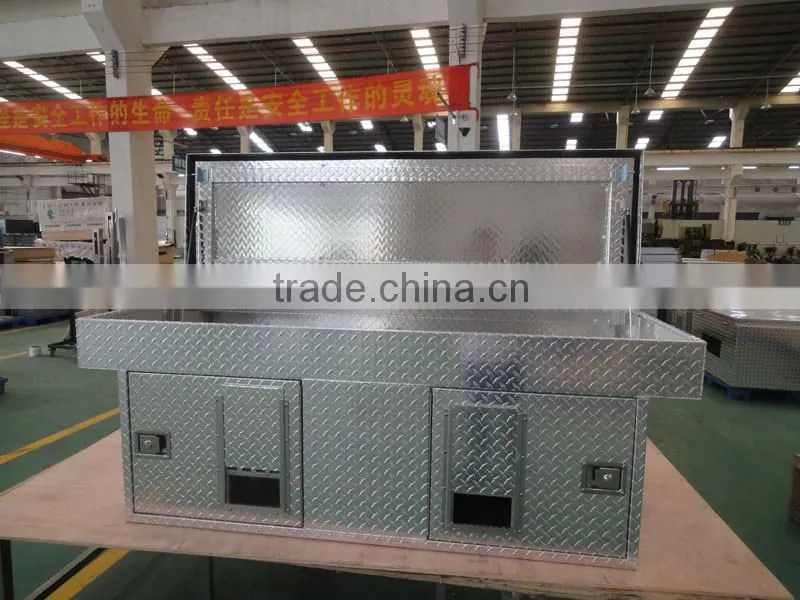 Diamond aluminum plated pickup dog box with top starage