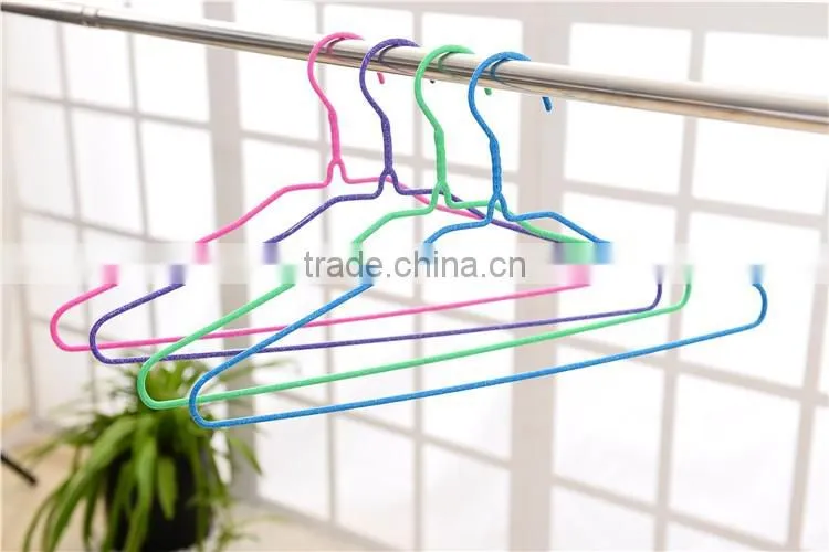 china supplier standard pe coated clothes hanger