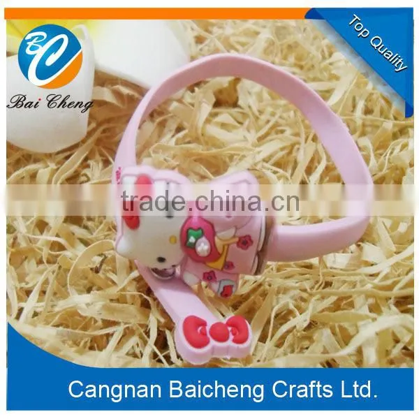 2016 hot soft pvc keychain designed in cute girl for promotion in wholesale price
