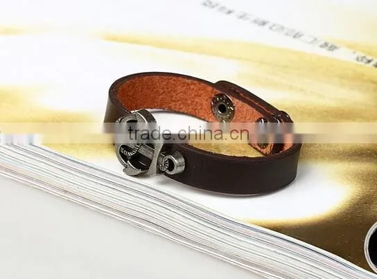 Cool Unisex Women Men Punk Wristband Metal Studded Leather Bracelet