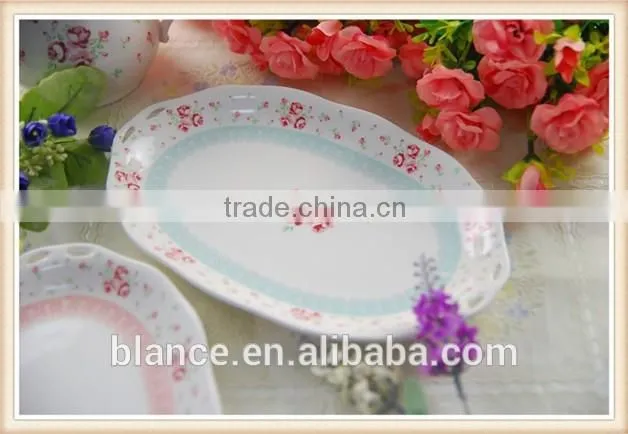rose oral plate in embossed lace design
