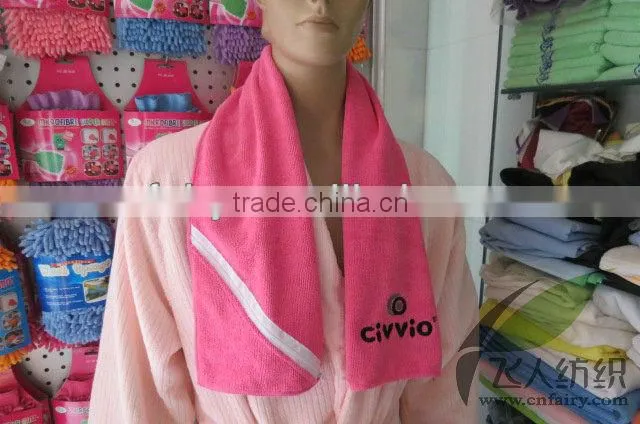Sports towels with logo and zipper pocket