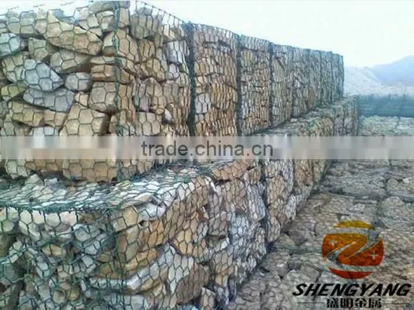 China 1x1x1m,2x1x0.5m keep earth rock cages slope greening stone baskets wall PVC gabion mesh baskets hexagonal gabion boxes