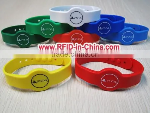Waterproof Passive RFID Make Rubber Bracelets with Classic 1K Chip by China Factory