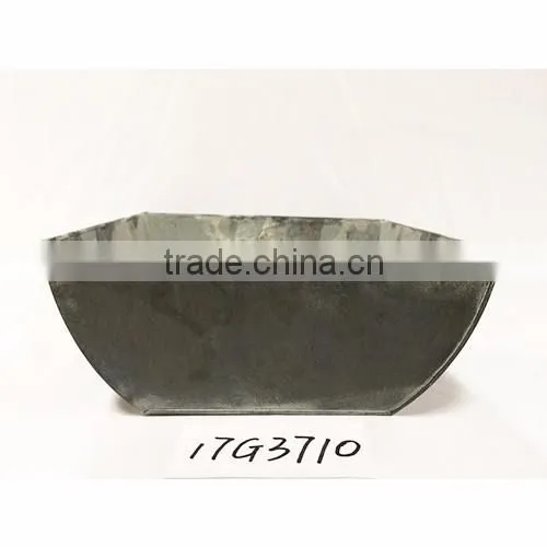 2017 new unique design black living room decoration hammered metal boat shaped flower vase