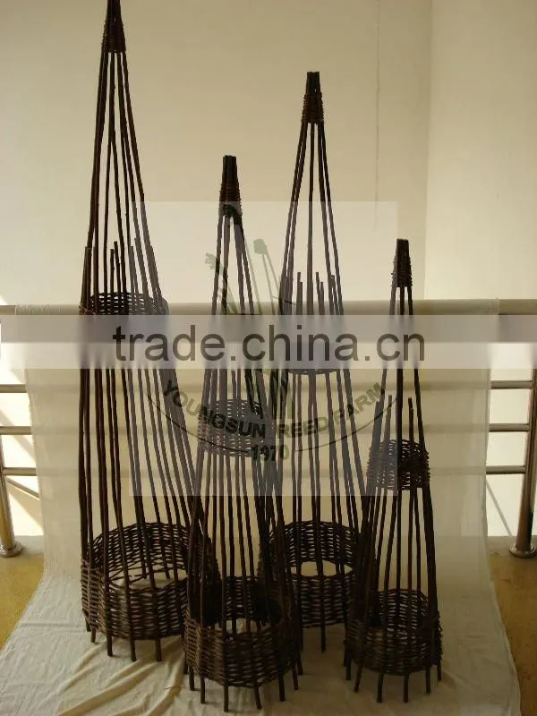 willow obelisk