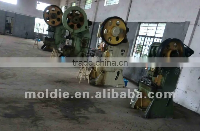 Haken hook for car industry