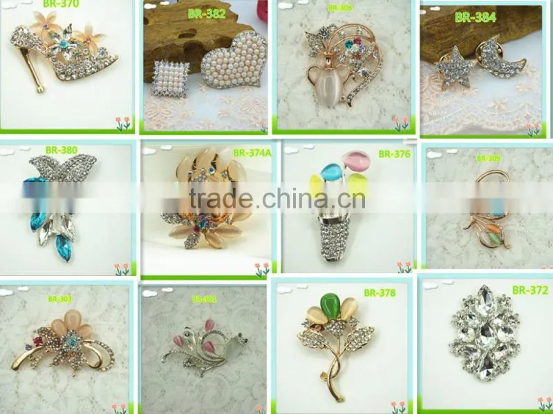 2016 Fashion heart shape lots rhinestone brooches