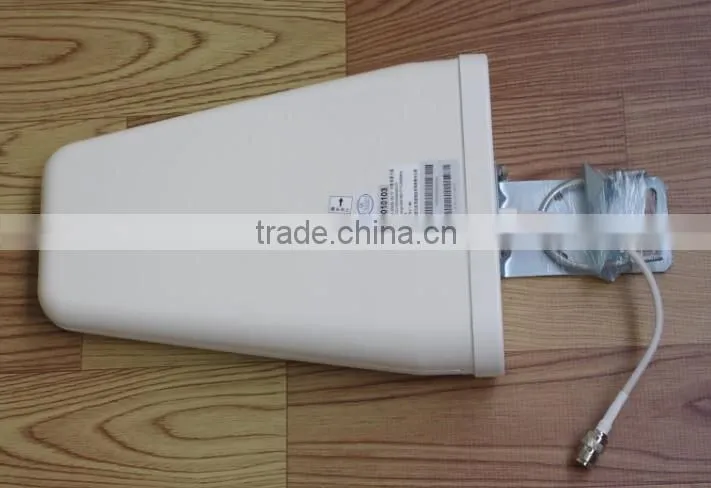 9dBi 800-2500MHz Log Periodic male Antenna