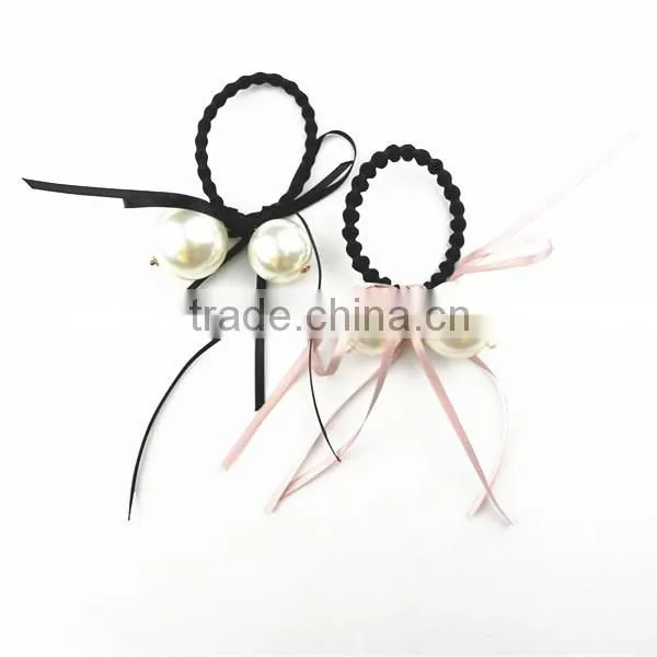 Beautiful and easy fashionable pearl hair accessories