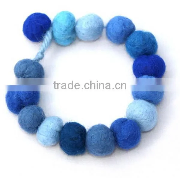 2017 new products alibaba website china supplier wedding promotional gift item felt fabirc charm colorful european bead bracelet