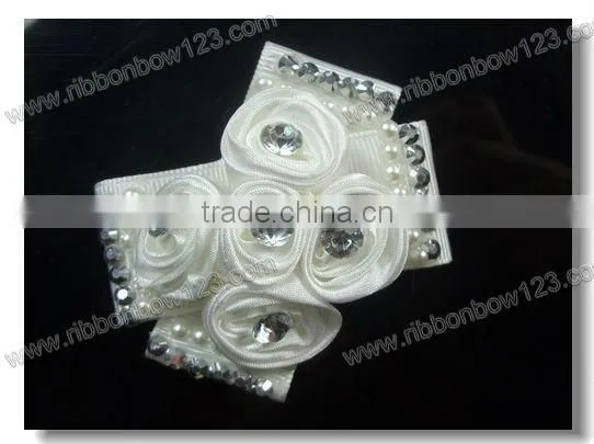 Polyester organza bow tie used on the garment