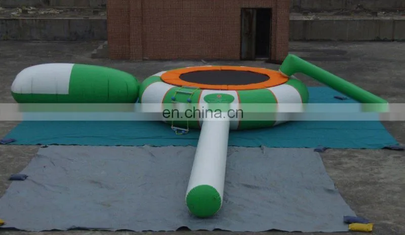 inflatable water trampoline/inflatable water jumper with slides