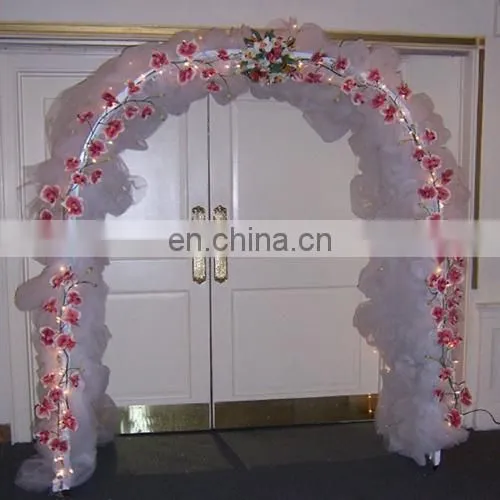 WHITE WEDDING Metal ARCH