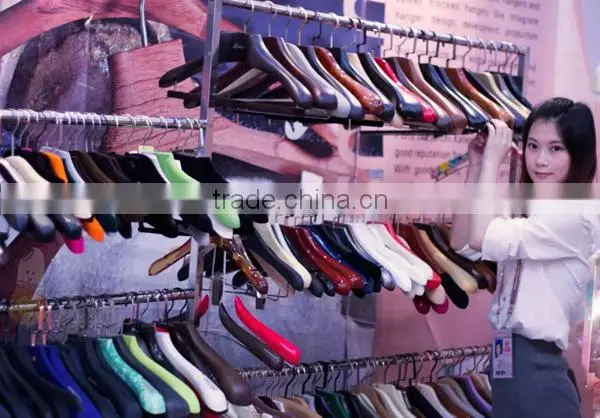 high quality plastic hanger velvet antislip women coat hanger