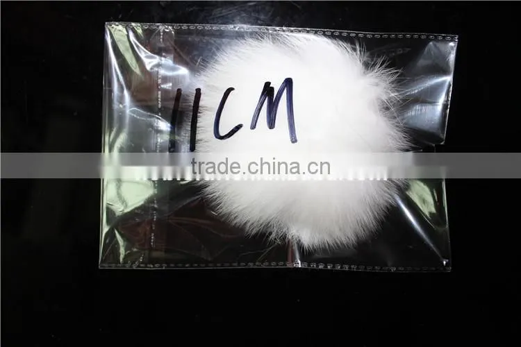 Trendy Key chains Real Fox Pom Pom Fur Balls Garment Accessory