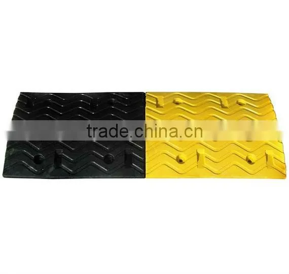 RSG Highly Visible Rubber Traffic Speed Hump