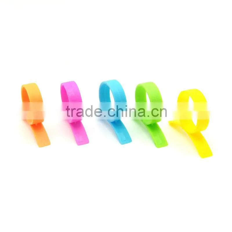 Round Orange (Citrus Fruit) Peelers
