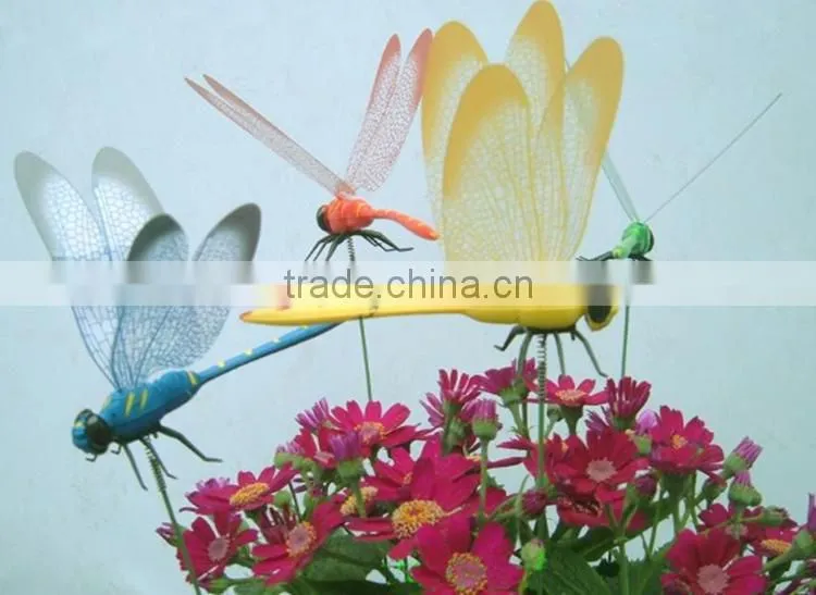 Life size simulation mantis and other insects