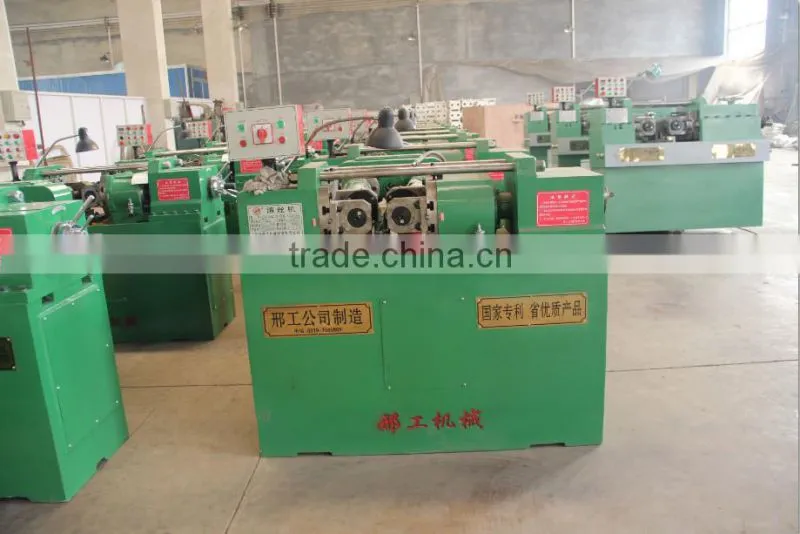 Aneroid thread rolling machine