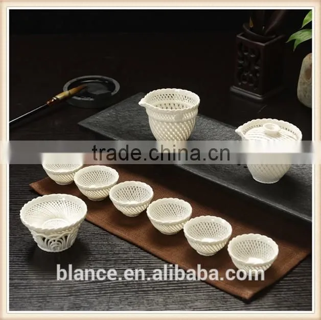 Porcelain Ceramic Type tea set in gaiwan design for cups with sauser