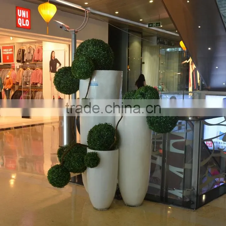 Giant round modern flower pot