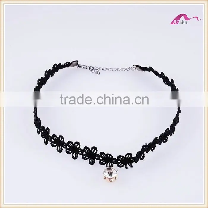 Fashion Sexy Black Fabric Choker Necklace With Crystal Pendant