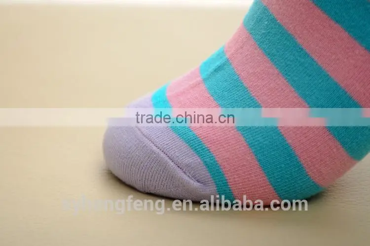Cheap custom design cotton women floor/room sock manufacturer