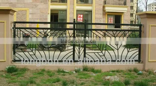 2015 Top-selling rod iron balcony ornamental fence