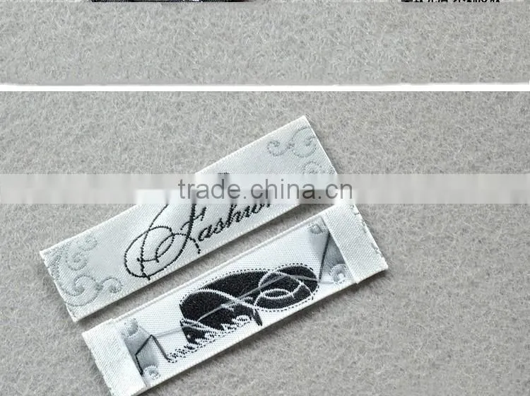 2016Factory wholesale high quality quality woven labels for garment