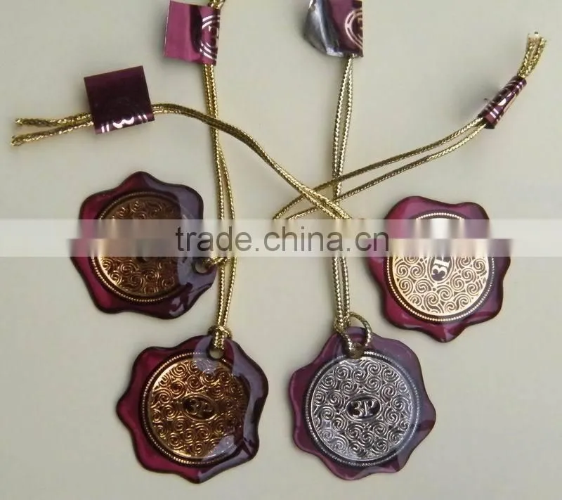 metal hang tag ,epoxy tag with gold bungee cord
