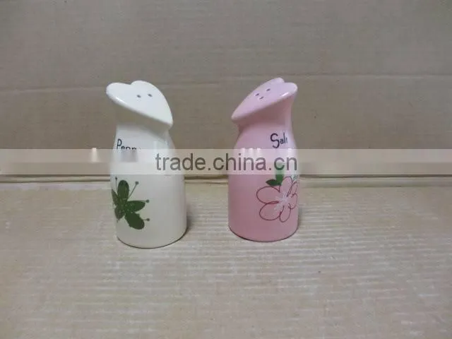 Triangle shaped Ceramic Salt & Pepper Sets
