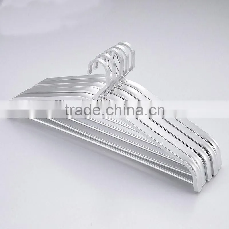 New design scarf display hanger adjustable coat hanger bulk plastic clothes hangers