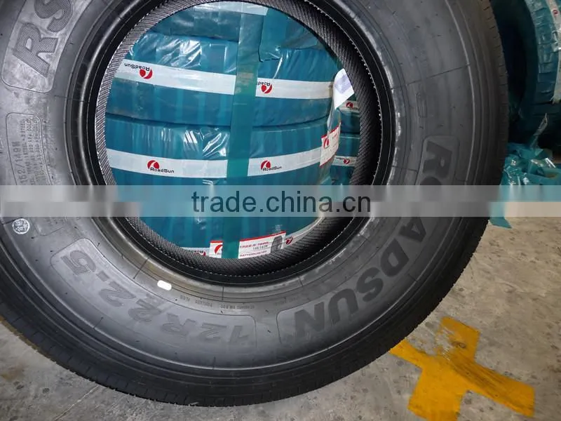 900X16 Bias 10 ply tyres RIB tread pattern