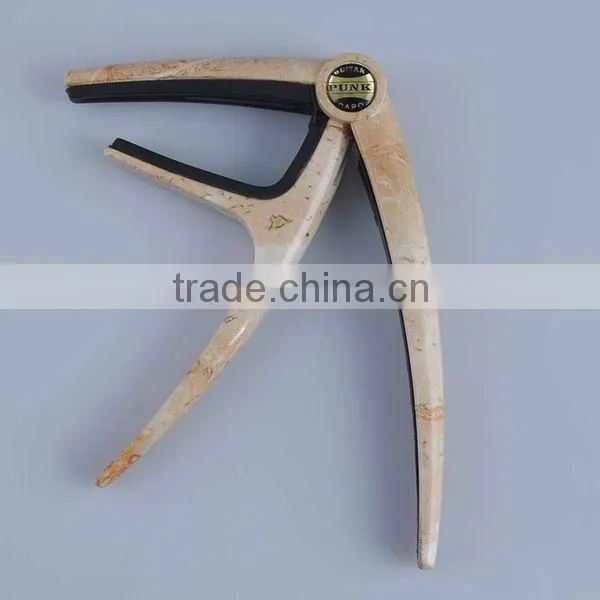 Factory Directly Wholesale Color Custom Guitar Capo OEM/ODM Accepted