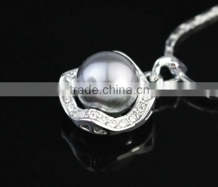 white gold austrian crystal imitation pearl necklace