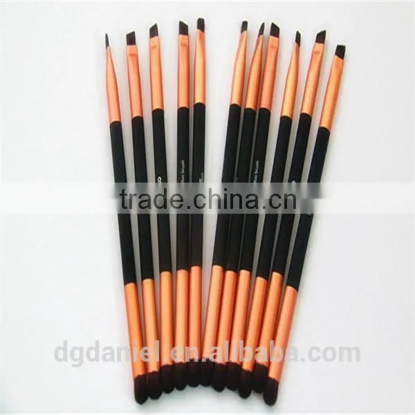 Single Synthetic Hair Eyeshadow Brush Disposable in stock
