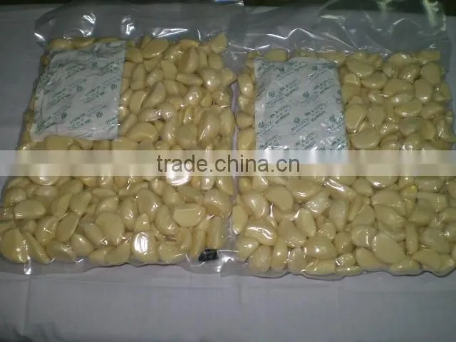 peeled garlic cloves
