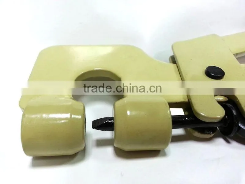 Steel Straight Handle Stud Crimper Pliers For Construction Tool