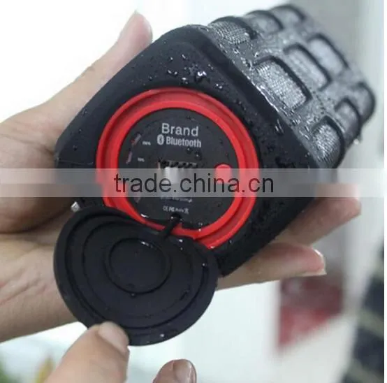 2016 Best selling 7000mAh Waterproof S400 portable bluetooth wireless speaker with powerbank best for smartphone