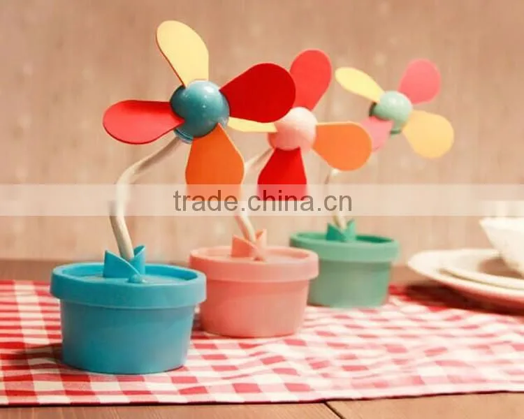 High quality cute design cartoon usb fan wholesale cheap portable plastic mini usb fan